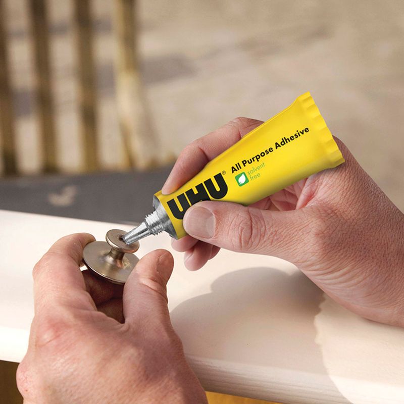 PEGAMENTO MULTIUSOS SIN SOLVENTES UHU 20ML